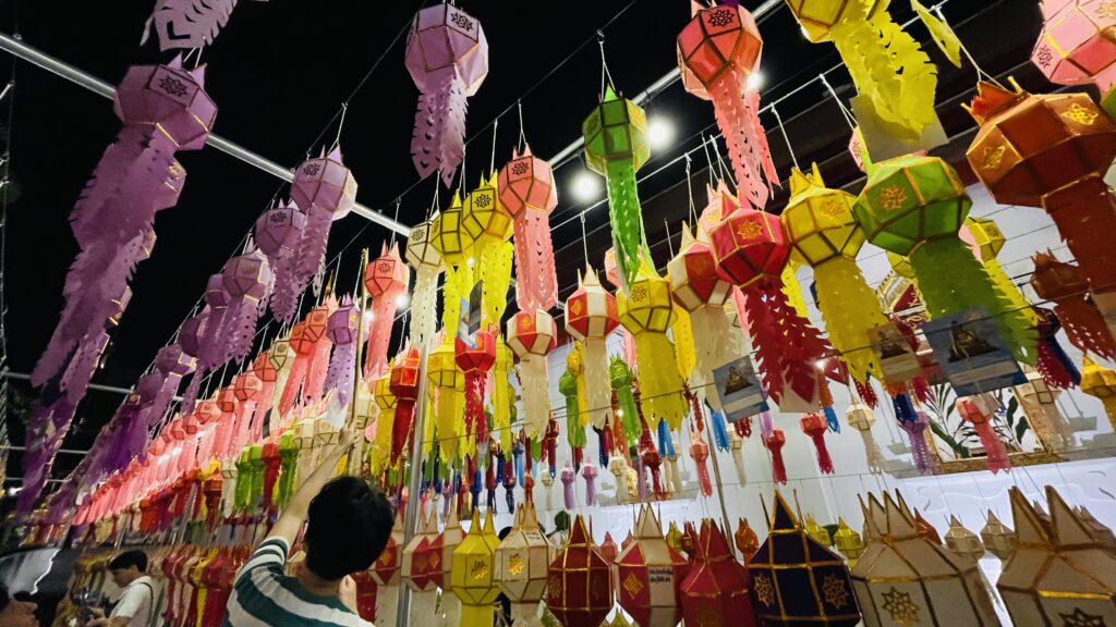 チェンマイをはじめとしたランナーのシンボル、コムクウェーン